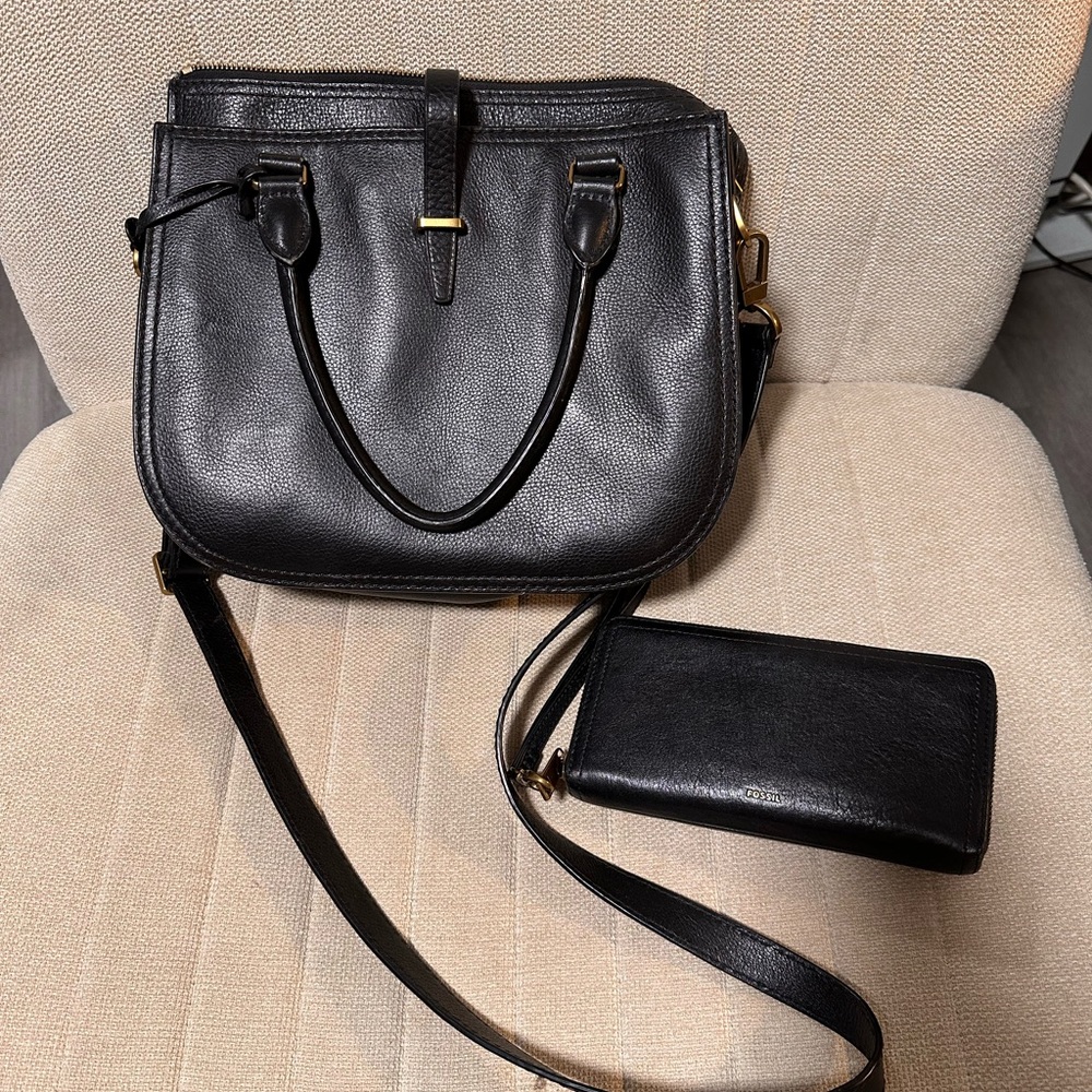 Fossil Crossbody Purse with Handles Large Adjustable Strap and matching Wallet